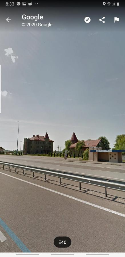 Мотel Vezha 363Kme40 Hotel Molodava Buitenkant foto